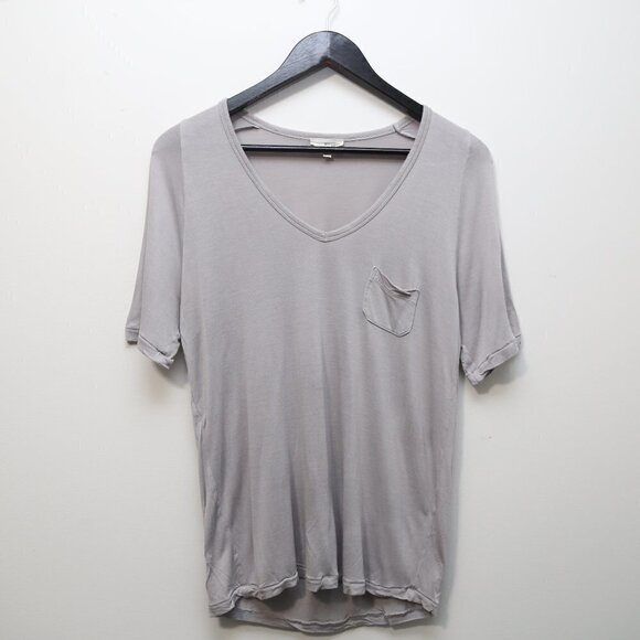 Aritzia Wilfred Free Libre Short Sleeve Grey V-neck Pocket T-shirt - Picture 1 of 4